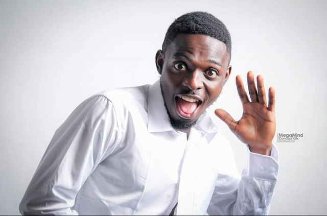 Comedian Warris