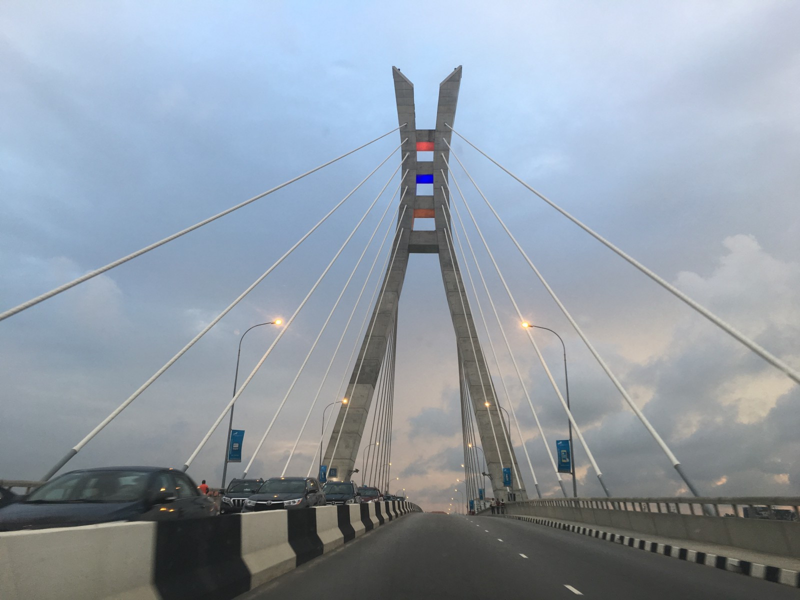 Man rescued from committing suicide on Ikoyi Link Bridge
