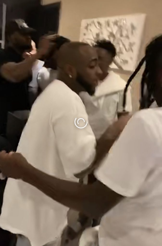 Davido and Stonebwoy team up to record a song