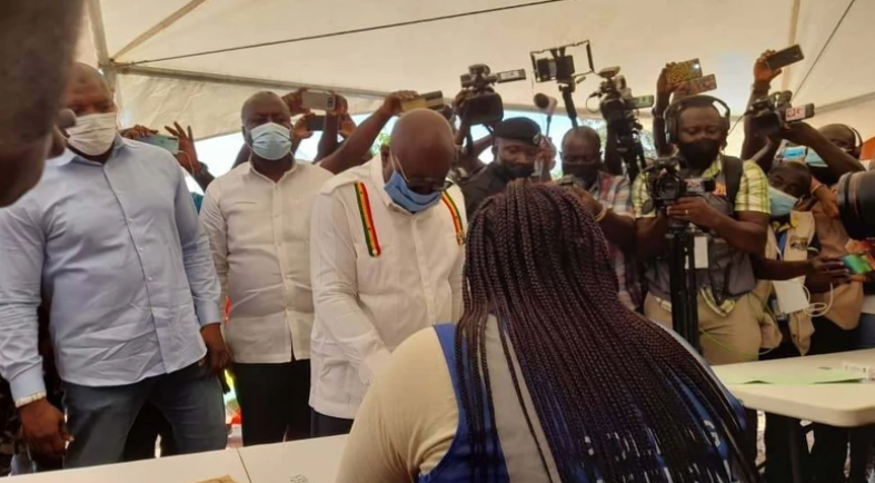 Akufo-Addo votes in Kyebi